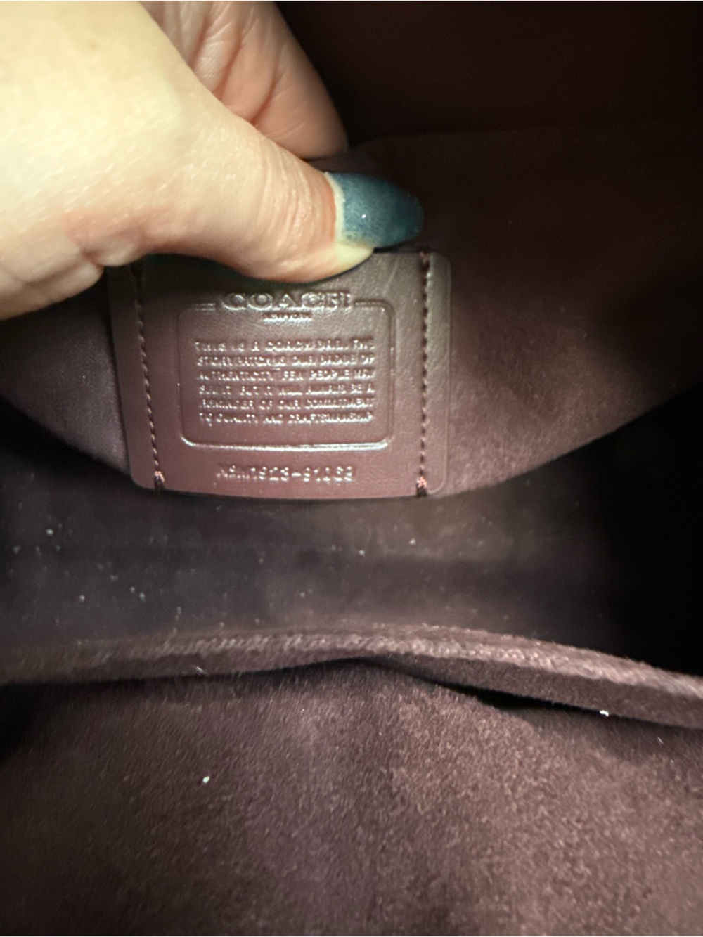 Coach Dark Navy Crocodile bag with gold lock and Debossed Creed Patch - Picture 4 of 6